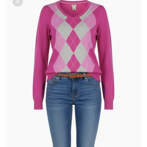 Izod Sweaters - Izod Pink and Gray V-Neck Argyle Sweater